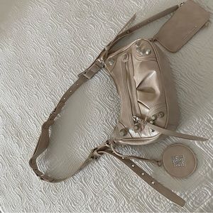 Steve Madden Shoulder Bag, adjustable straps